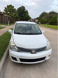 2009 Nissan Versa – Runs & Drives Great, A/C Works, Great on Gas