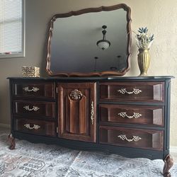 Basset Dresser/Vanity and Night Stands