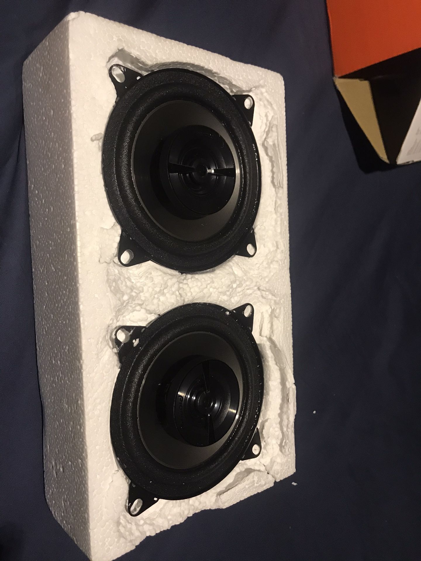 Pioneer TS-G400 4 Inch car door speakers