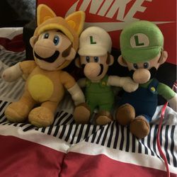 3 Luigi Plushies