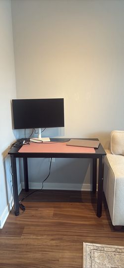 Dell Monitor 27 Inch With Table
