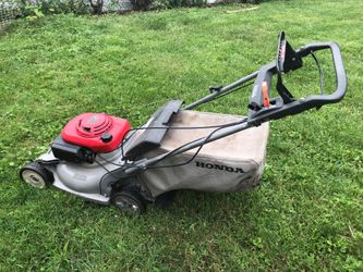 Honda Harmony 215. Self propelled