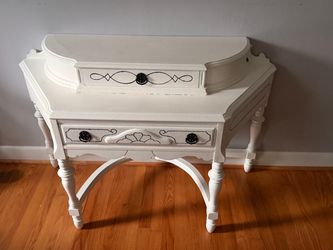 Vintage White Painted Vanity Desk with Drawers