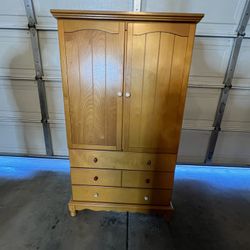 Kids Armoire