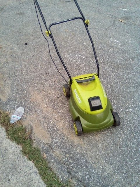 Sunco Electric Lawnmower Green