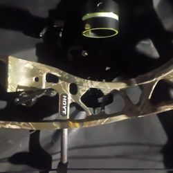 Hoyt Archery Bow