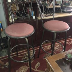 2 Stools 