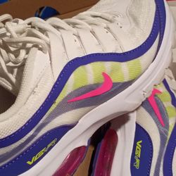 WMNS NIKE AIR MAX VG-R AMD  SNEAKERS  WHITE / PINK BLAST SIZE 8