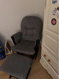Gray glider chair with ottoman