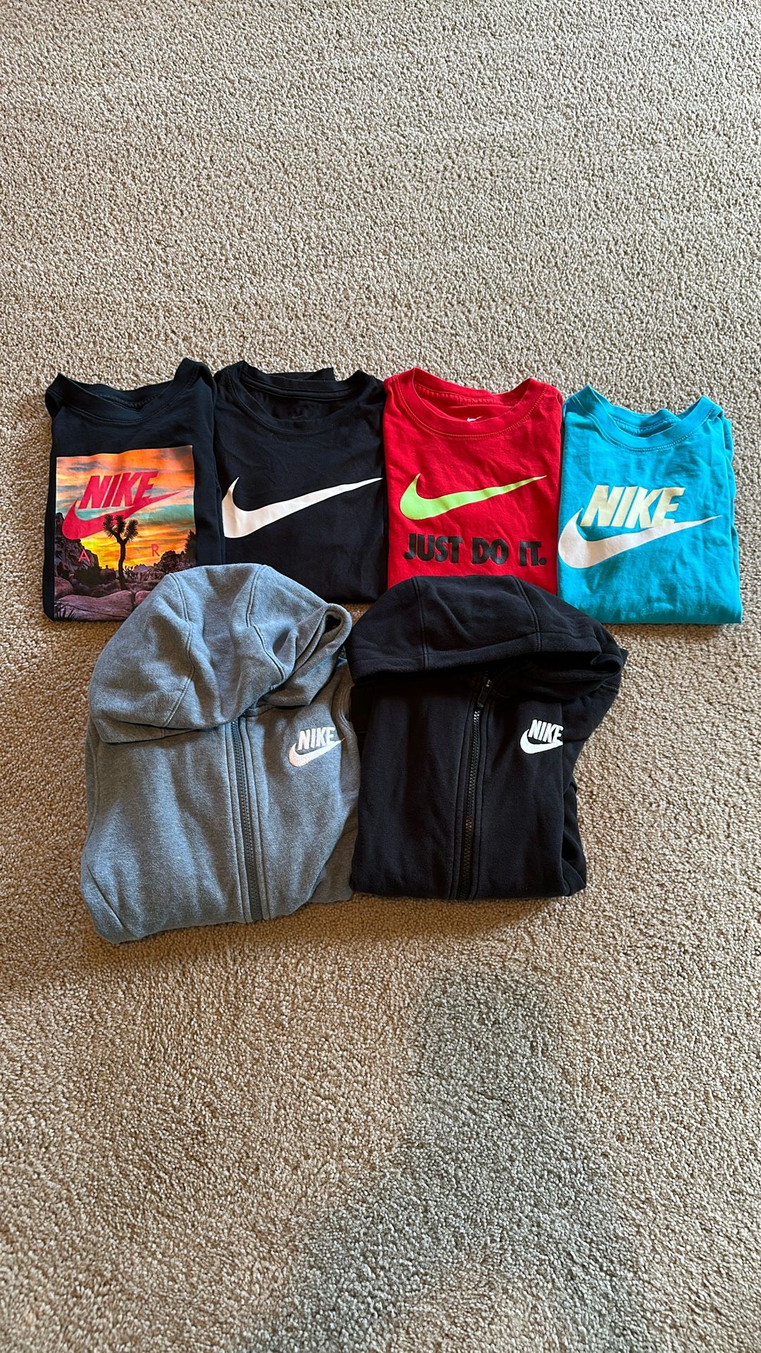 Boys Size Small Nike Tees And Zip Up Hoodies