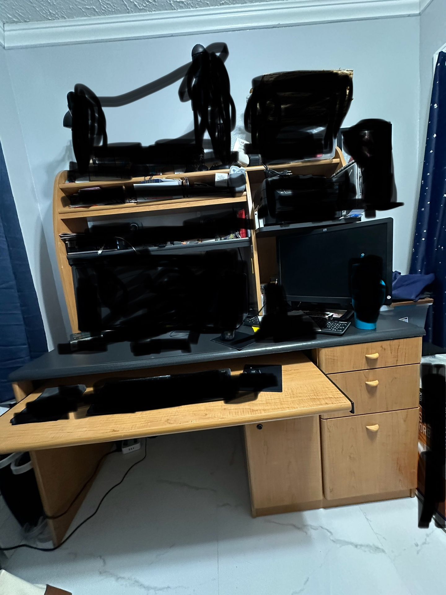 Computer Desk With Hutch