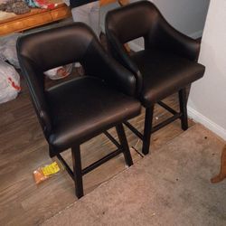  Tallenger Counter Height Bar Stool