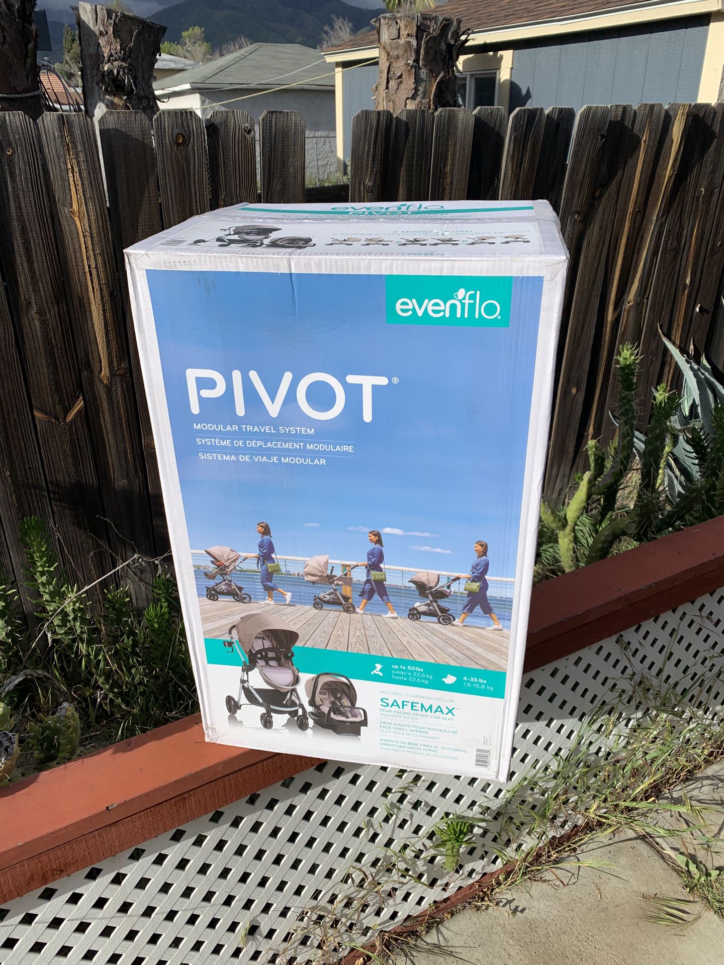 Evenflo Pivot Modular Travel System 