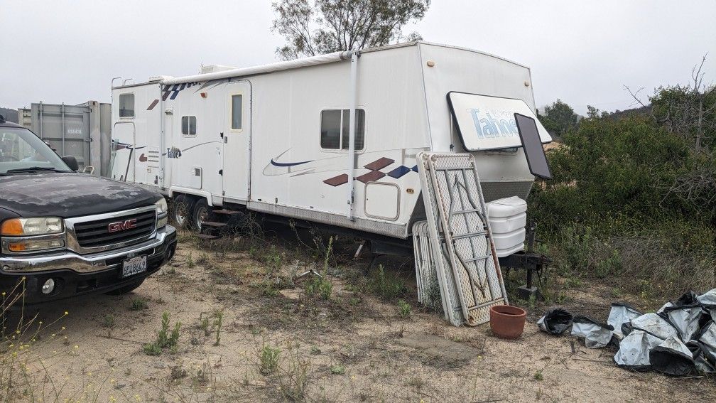 30 foot Travel Trailer