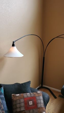 Beautiful 3 light lamp