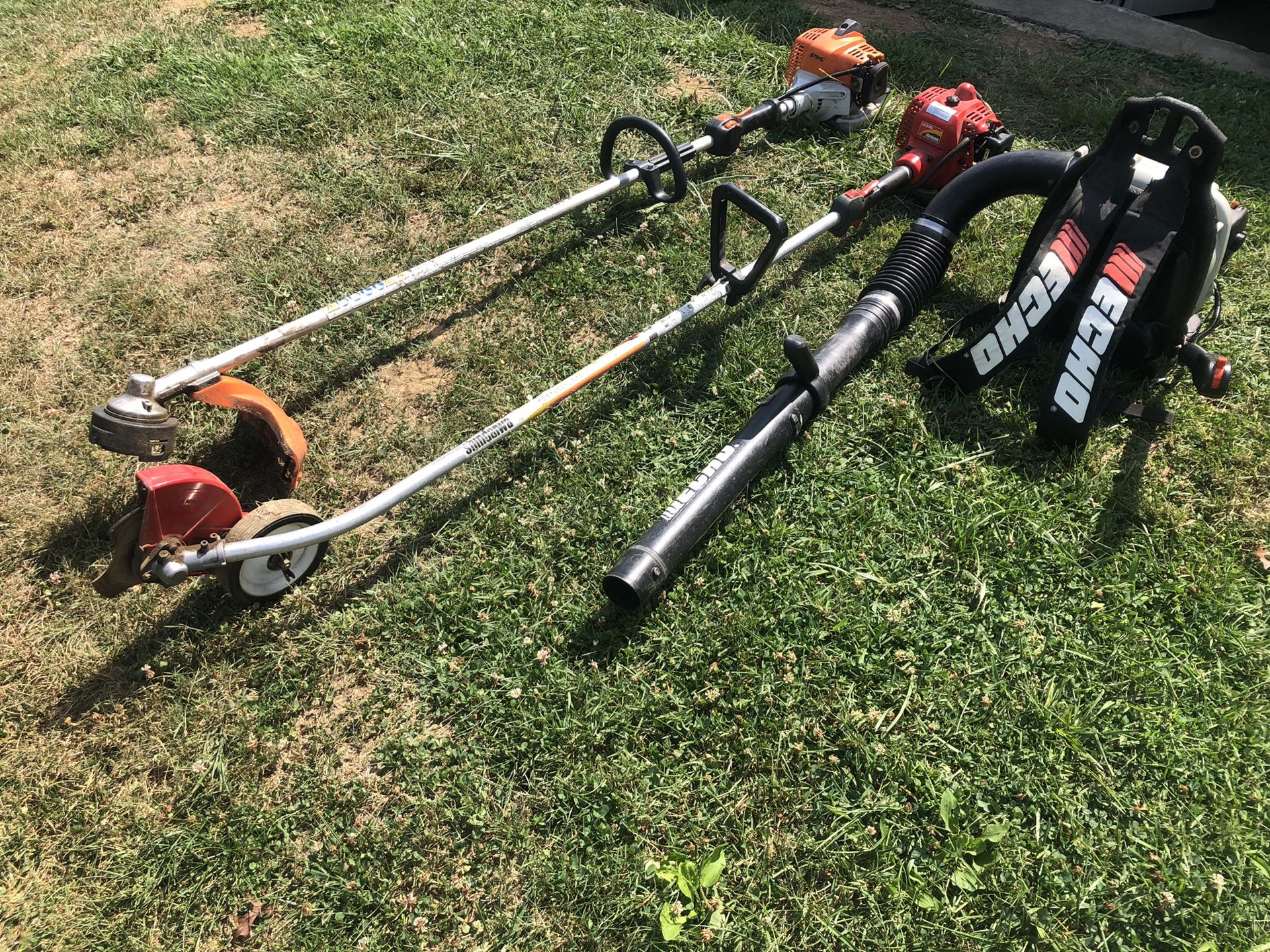 Landscaping equipment backpack blower, edger, weedeater trimmer Stihl