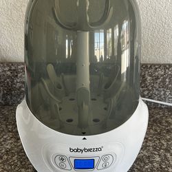 Baby Brezza sterilizer & dryer