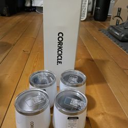 Corkcicle 60oz Insulated Canteen And 4 Corkcicle Stemless Insulated Glasses