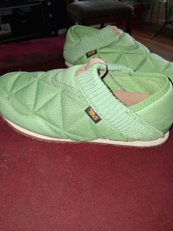 Teva ReEmber slip on