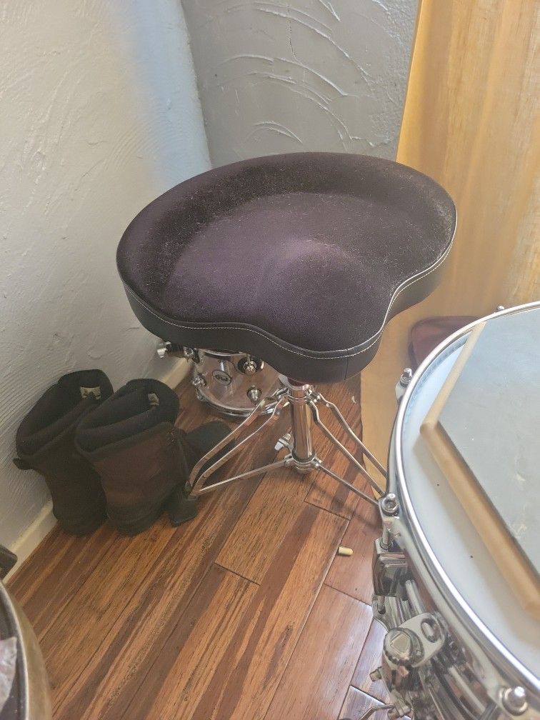 1st Chair Drum Throne By Tama
