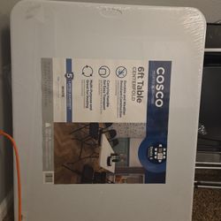 6ft Table Centerfold 