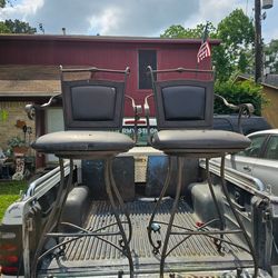 TALL SWIVEL BARSTOOL CHAIRS  (2). READ DESCRIPTION