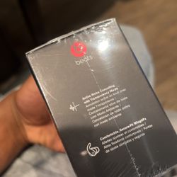 Beats Fit Pro 