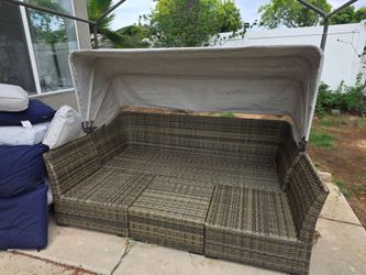 outdoor cabana day bed