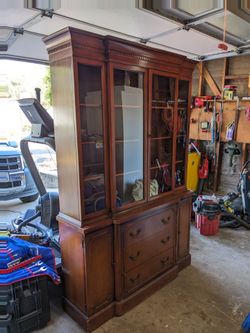 Traditional Wooden Hutch / China Cabinet
