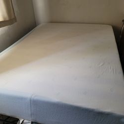 Queen Bed