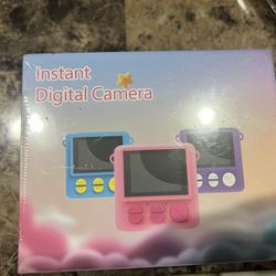 Kids pink instant camera