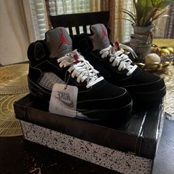 Air Jordan 5 OG ‘Black Metallic Reimagined 