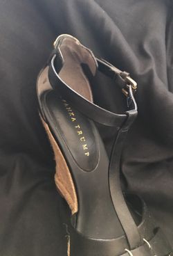 Ivanka Trump Wedges size 8