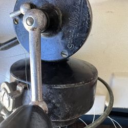 Fishing Reel Garcia Mitchell 304 Working Type:Spinning reel Color:Black Rare find vintage