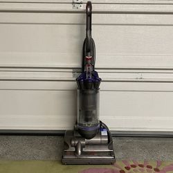 Dyson Dc28 Animal AirMuscle Upright Vacuum Cleaner