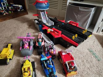 Paw patrol air craft carrier plus vehicles and pups