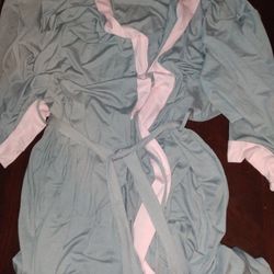 Nightgown With Matching Robe Size Large
