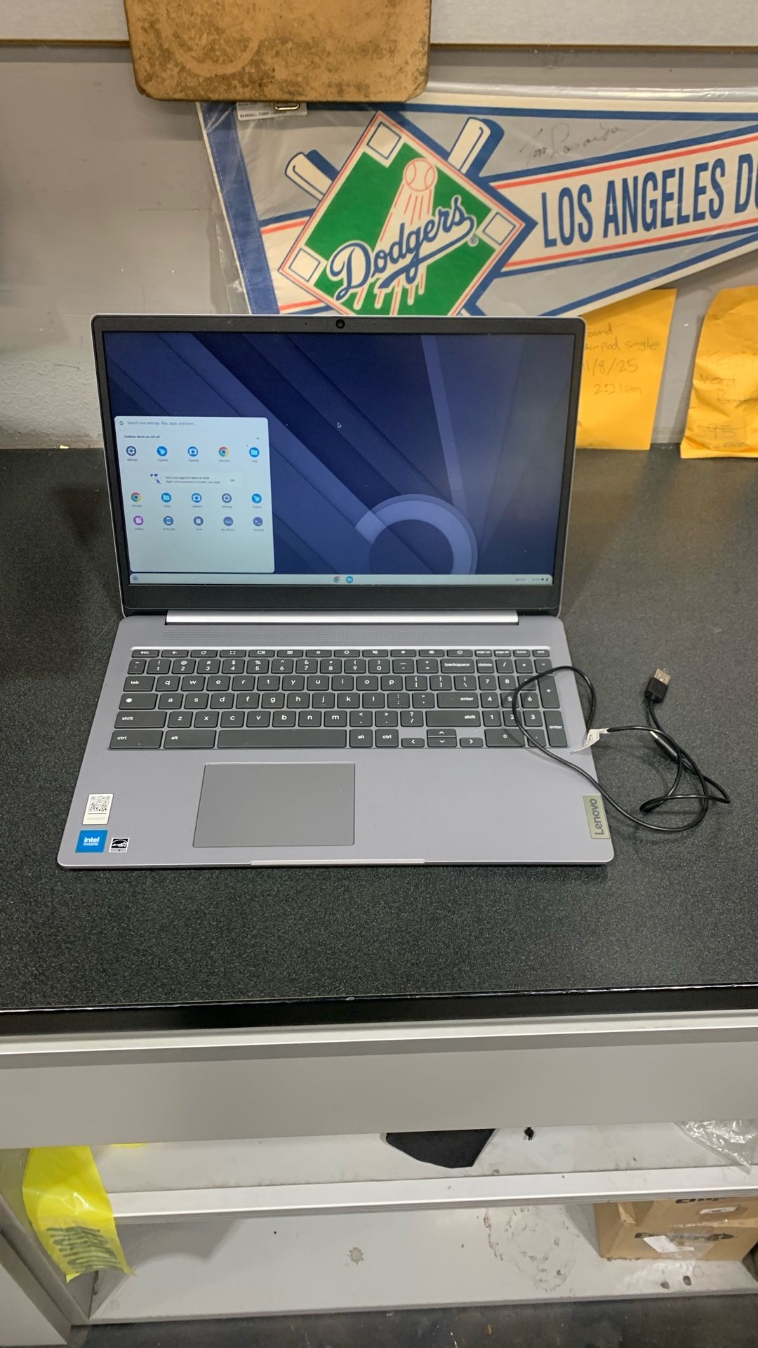 Lenovo IdealPad 3 Chromebook