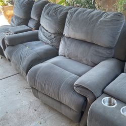 Recliner Sectional $60