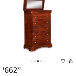 Dresser With Mirror