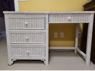 Beautiful Vintage Henry Link Wicker Desk