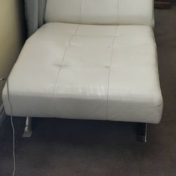 Lounge Chair Design With Headrest Metal Frame White Leather 