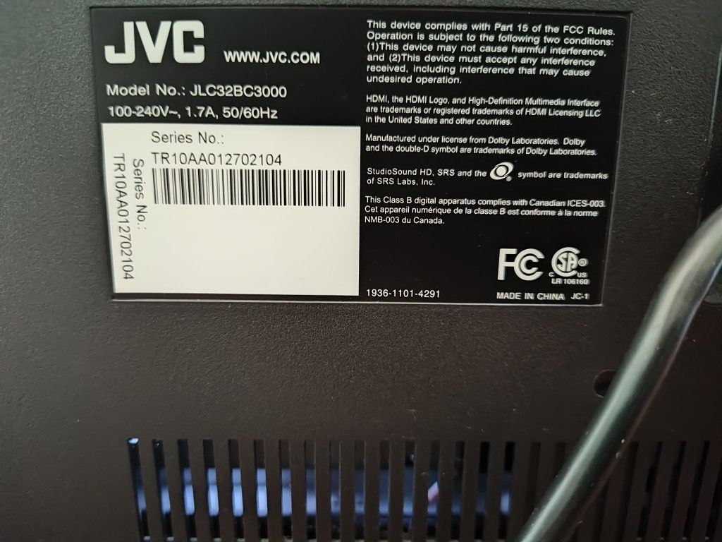 JVC JLC 32 BC 300 32-in Black Crystal 3000 Series LCD HDTV With Remote