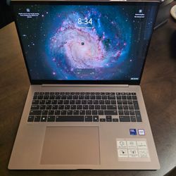 LG Gram ultra Laptop with Intel Core Ultra 7 32 gigs of RAM