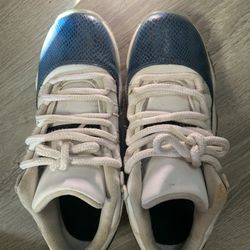 Jordan 11 Retro Low Navy Blue 
