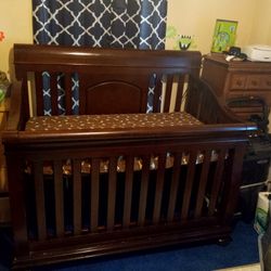 Soild Beautiful Wooden Crib