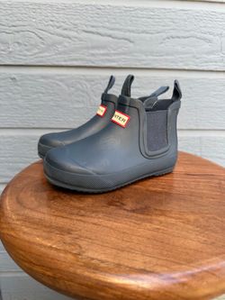 Hunter Kids Matte Navy Chelsea Rain Boots size 8 toddler