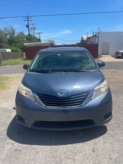 2014 Toyota Sienna