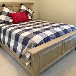 Pottery Barn Hudson Queen Bedroom Set