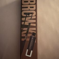 New with box The Anastasia Beverly Hills Brow Kit in Dark Brown is a natural-looking eyebrow gel kit 